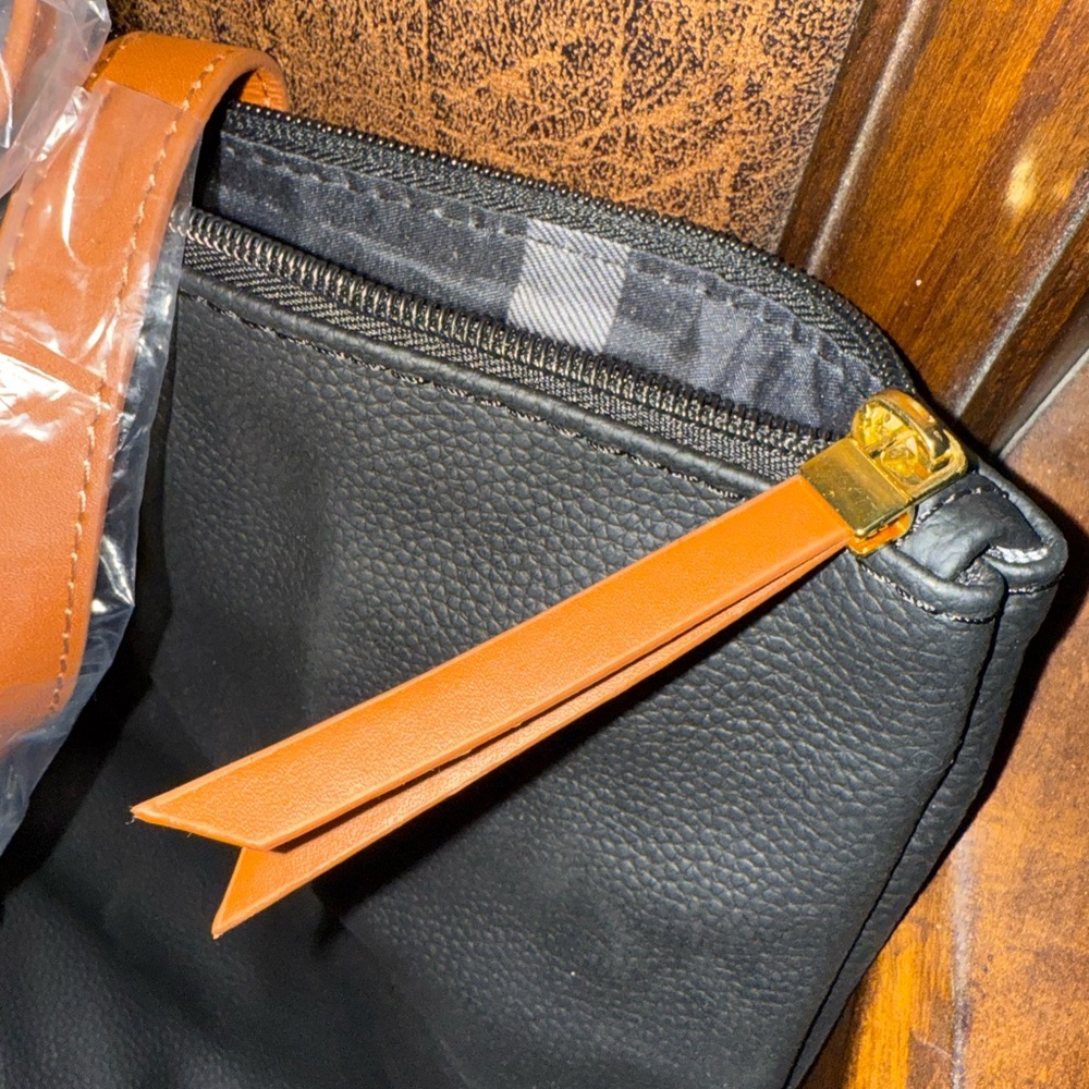 NEW! Joy Mangano Leather Tote - Picture 6 of 6
